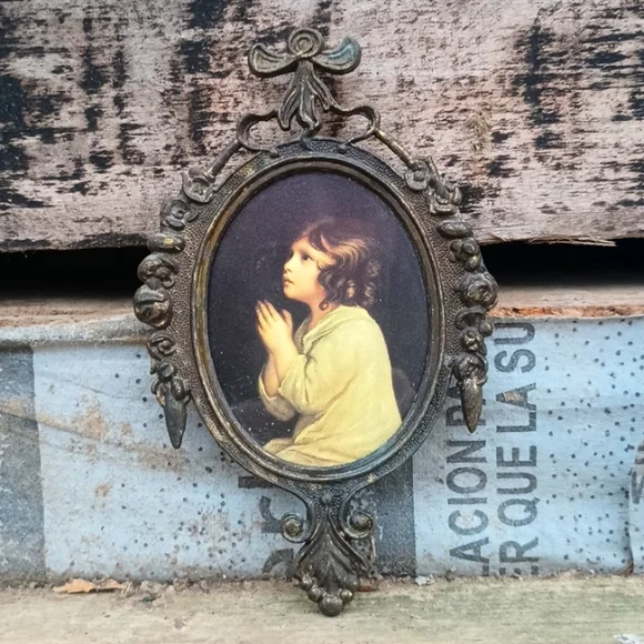 Vintage (2) Brass Oval Wall Decor - Picture 5 of 8